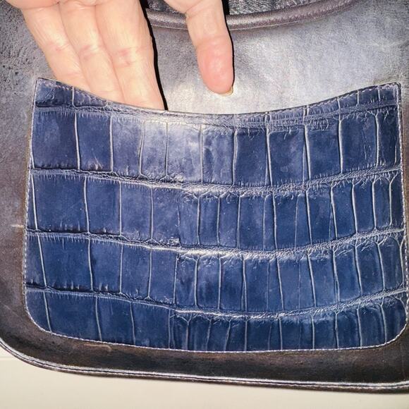 BRIGHTON Black Crocodile Embossed Front Flap Leather Shoulder Bag Heart Charm - Picture 4 of 6